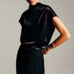 Stylish Minimalist Loose Fitting Casual Womens Sleeveless Top - Image 6